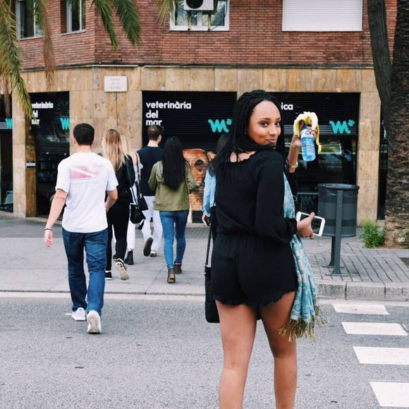 Meet your Posher, Maha - Picture 1 of 1